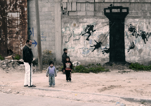 Banksy_wall_490px